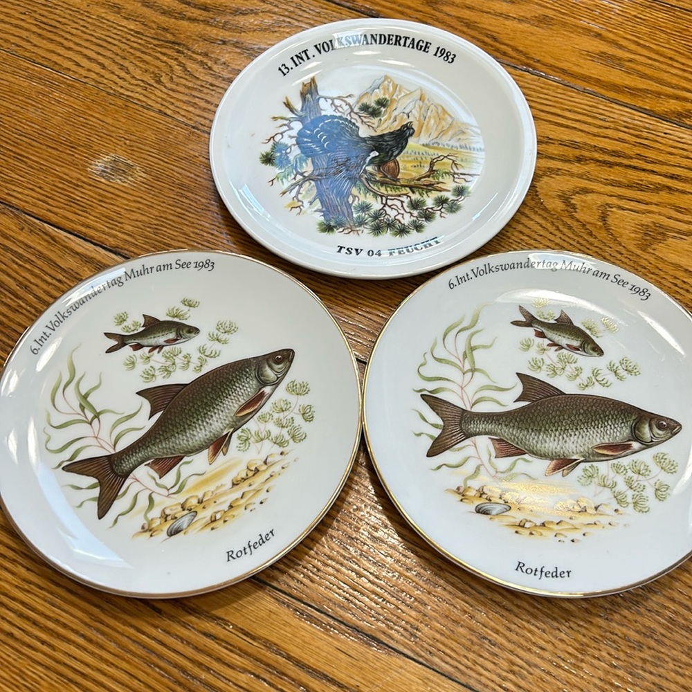 Vintage Rolf Tremmel wildlife  plates.  Dated 1983. Listing for all 3.